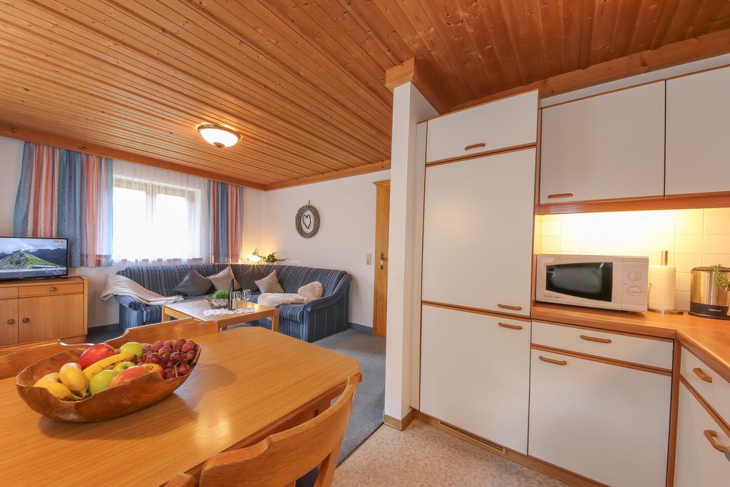 Haus Spieleck Panzió Saalbach-Hinterglemm Kültér fotó