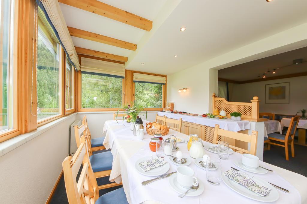 Haus Spieleck Panzió Saalbach-Hinterglemm Kültér fotó
